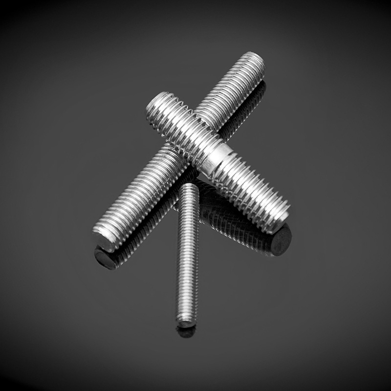 DIN 835 ステンレス鋼ダブルエンドスタッド